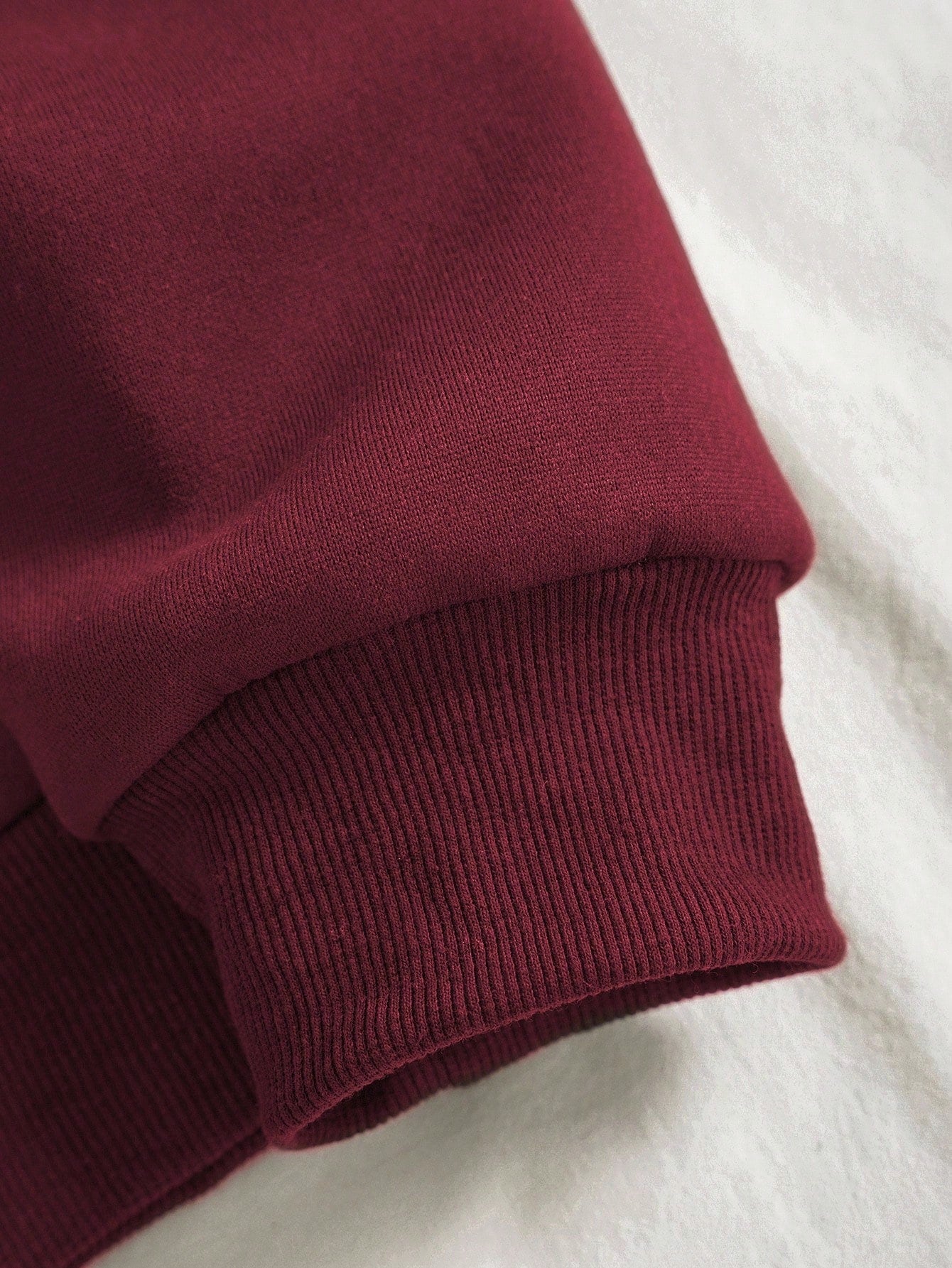 Casual women's sweatshirt with turndown collar