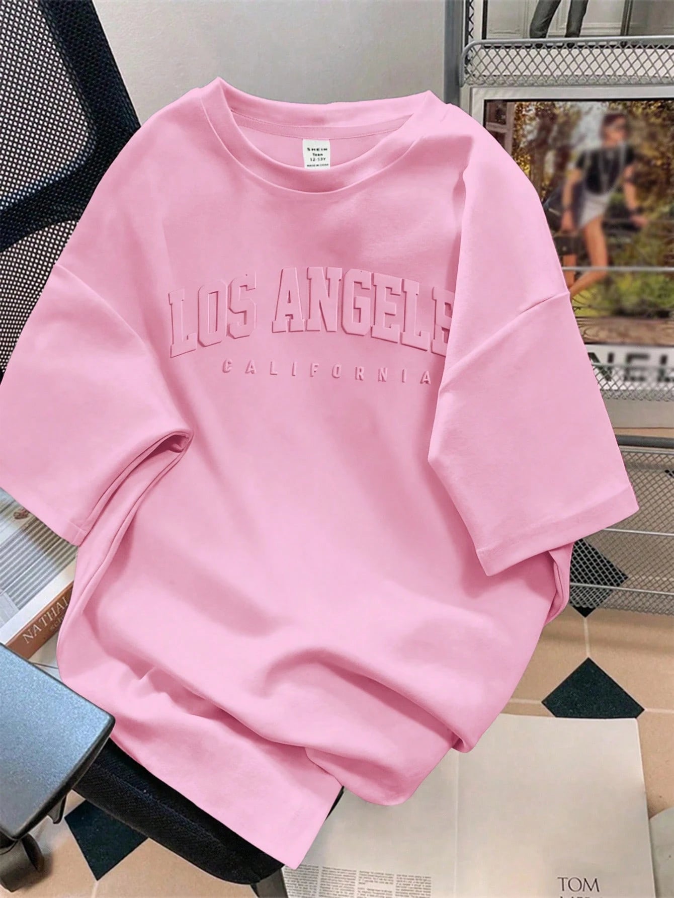SHEIN EZwear plus size casual minimalist pink English text embossed pattern round neck short sleeve loose fit t-shirt