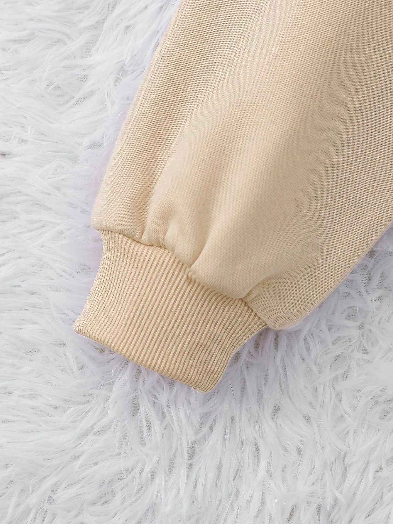 Women's everyday fashion sweatshirt